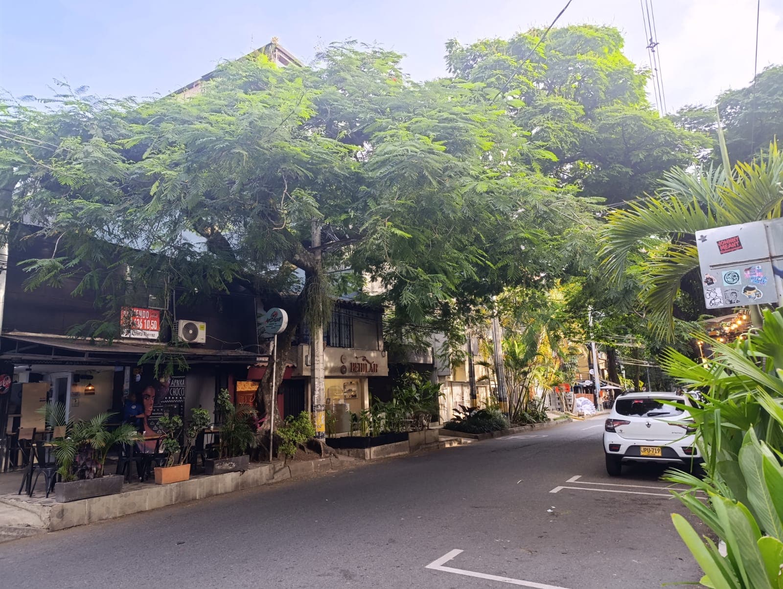Casa Comercial en arriendo en Provenza, El Poblado, Medellín — foto 1 de 19