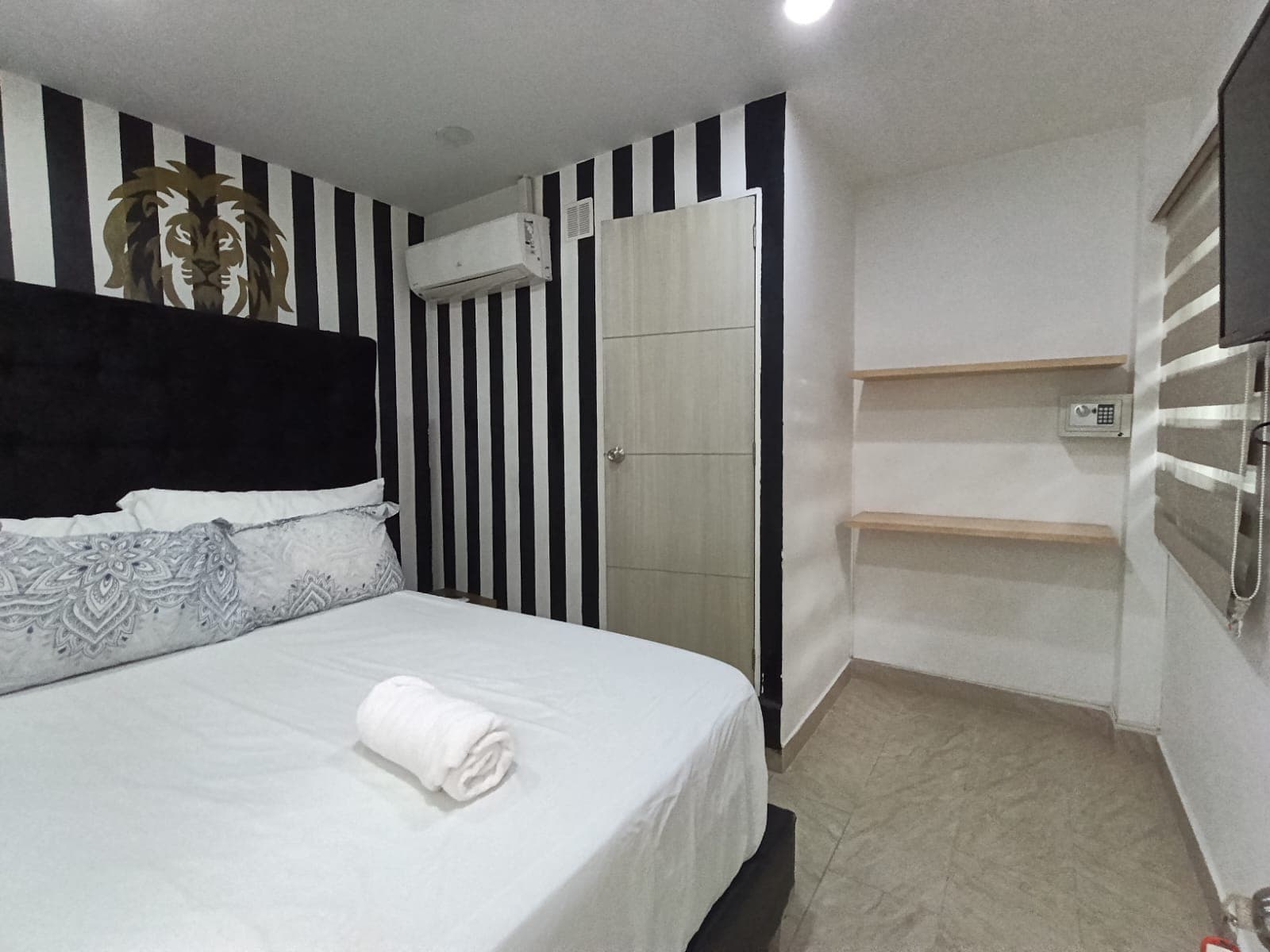 Casa Comercial en arriendo en Provenza, El Poblado, Medellín — foto 3 de 19