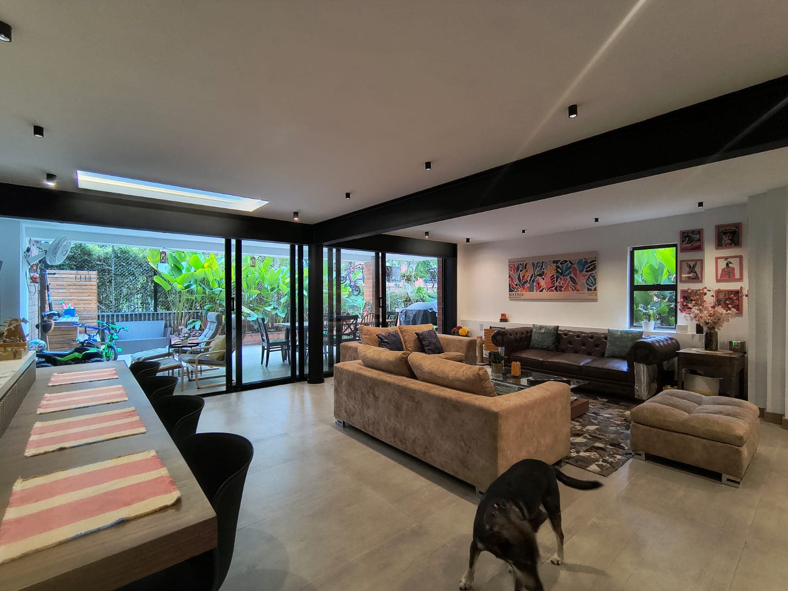 Casa Vivienda en arriendo en La Florida El Poblado, Medellín — foto 1 de 20