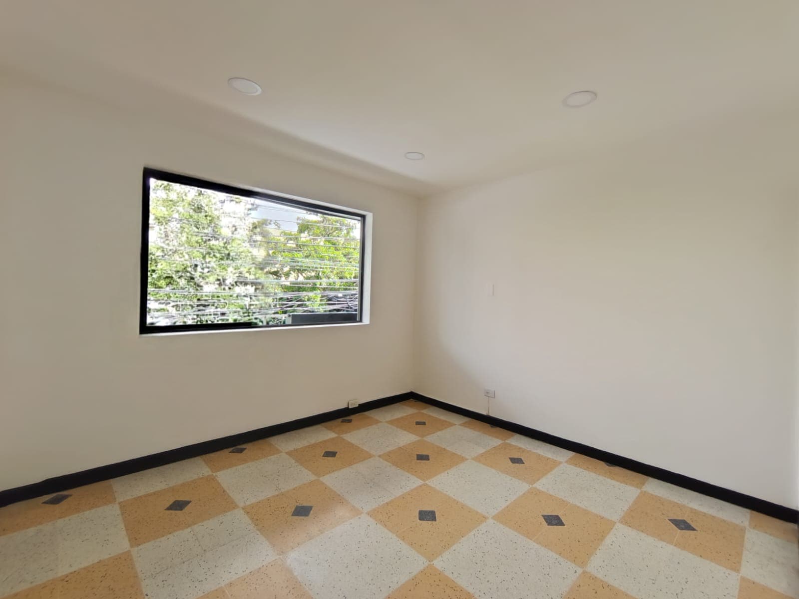 Casa Comercial en arriendo en Conquistadores, Laureles, Medellín — foto 5 de 20