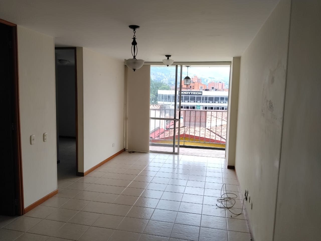 Apartamento en arriendo en Simón Bolívar Medellín, La America — foto 1 de 11
