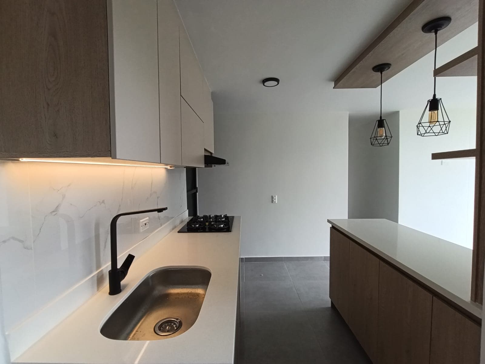 Apartamento en arriendo en Maria Auxiliadora, Sabaneta — foto 3 de 20