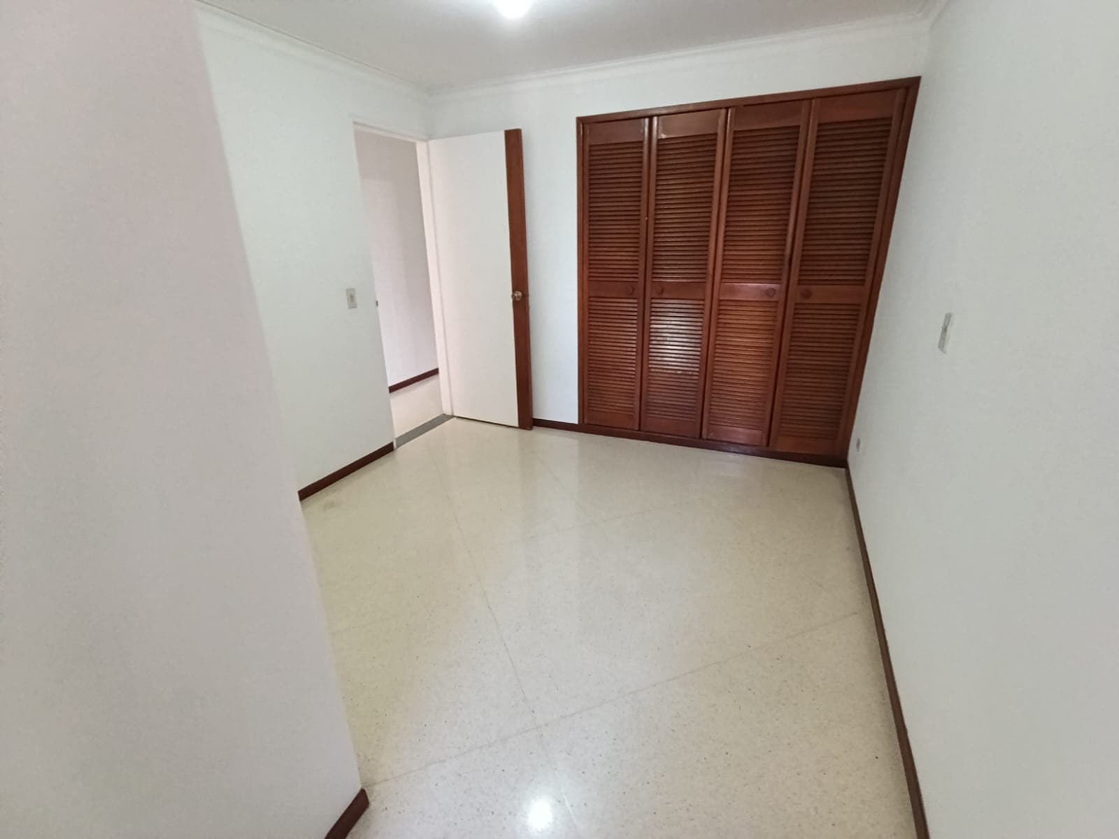 Apartamento en arriendo en Laureles Medellín — foto 5 de 14