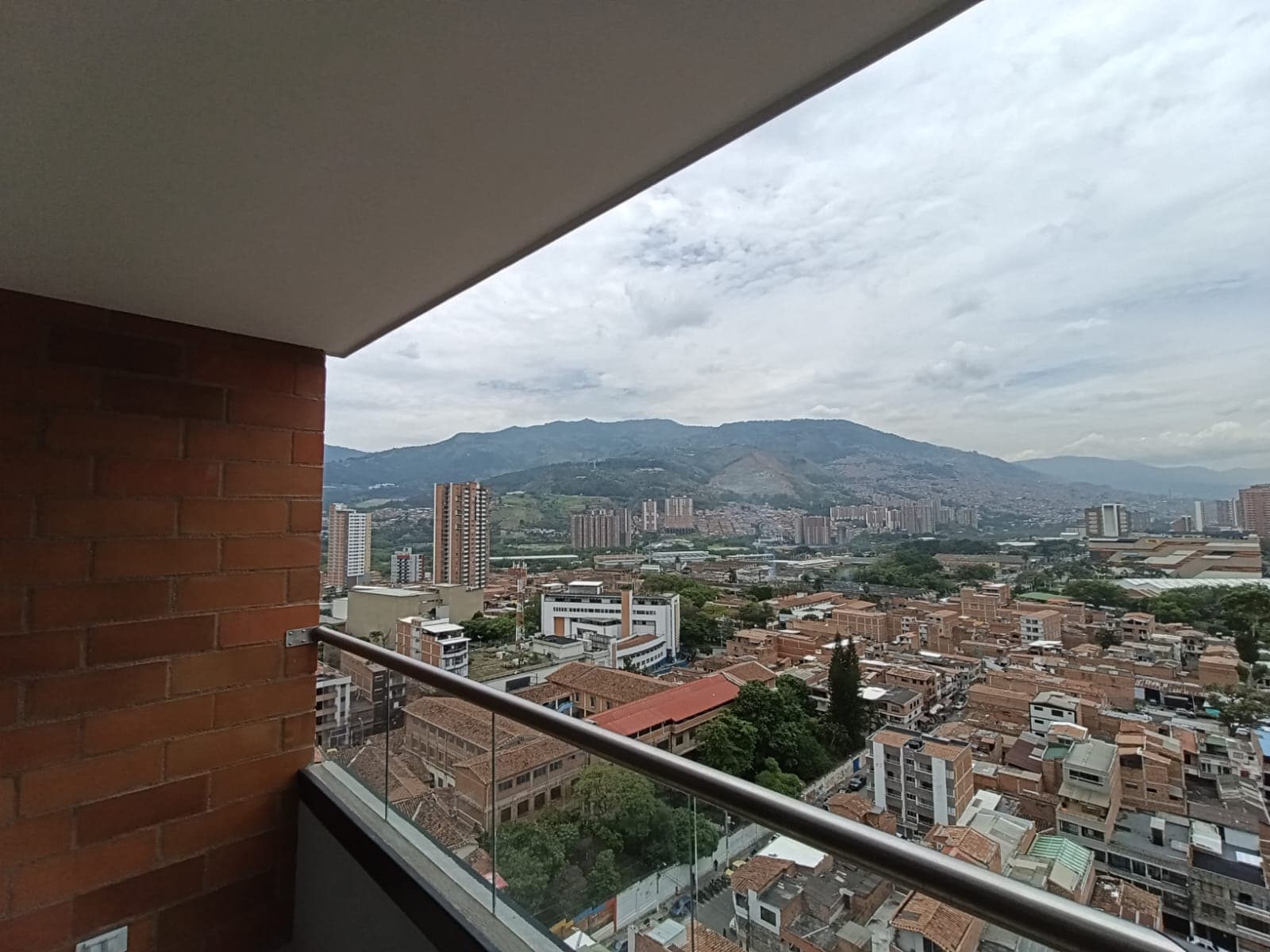 Apartamento en arriendo en Manchester, Bello — foto 5 de 14