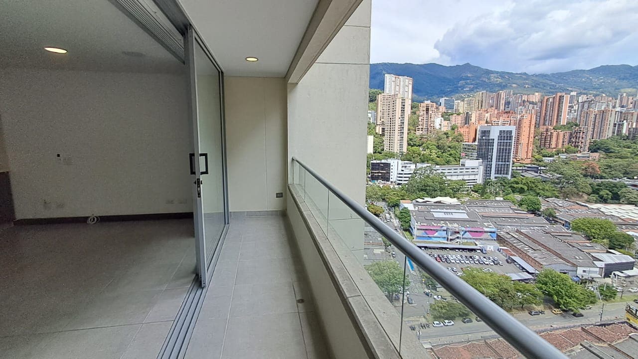 Apartaestudio en arriendo en Medellín — foto 1 de 9