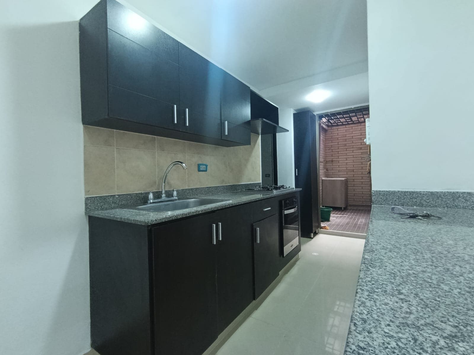 Apartamento en arriendo en Los Balsos, El Poblado, Medellín — foto 4 de 14