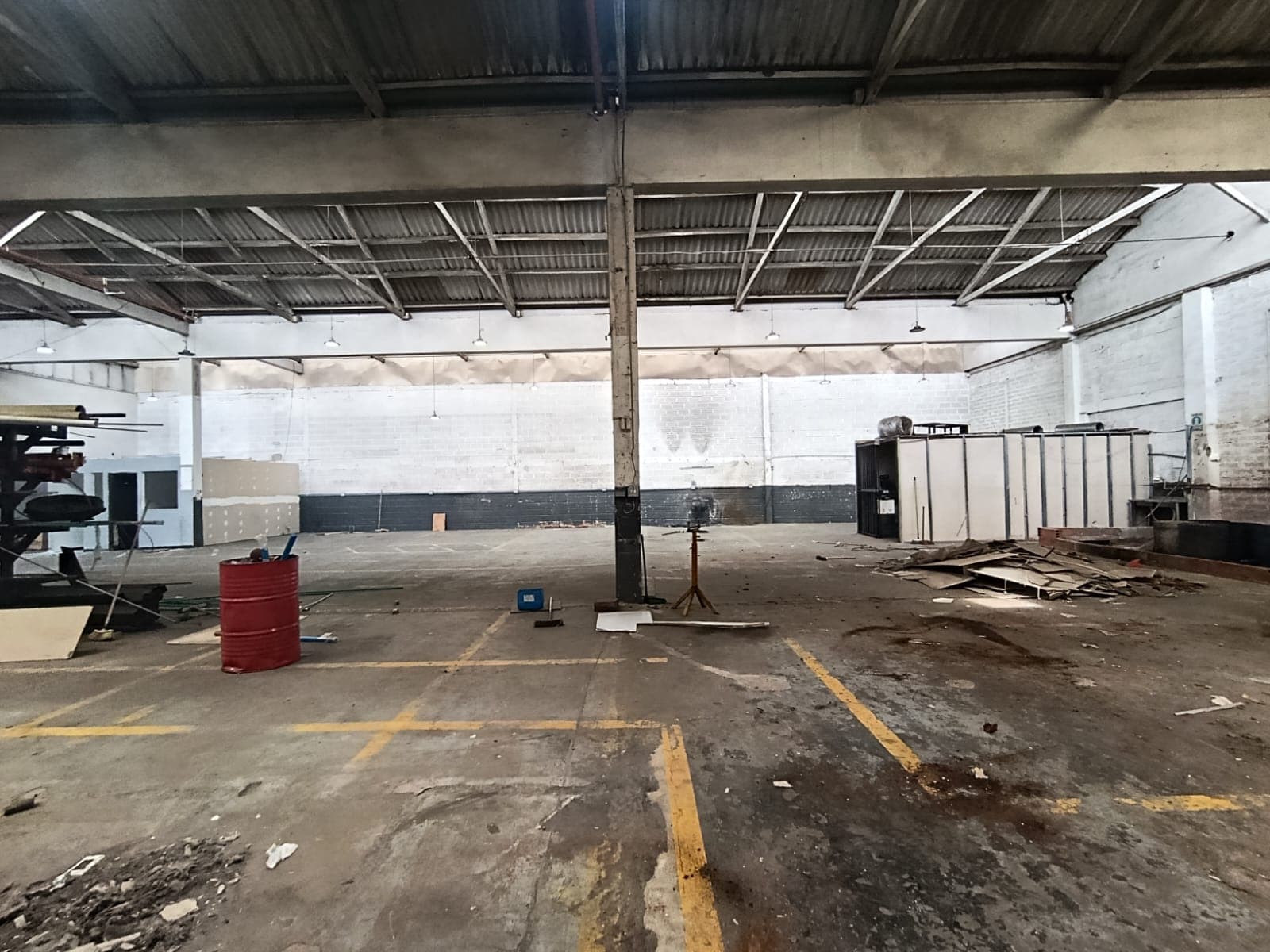 Bodega en arriendo en Perpetuo Socorro, Centro, Medellín — foto 3 de 12