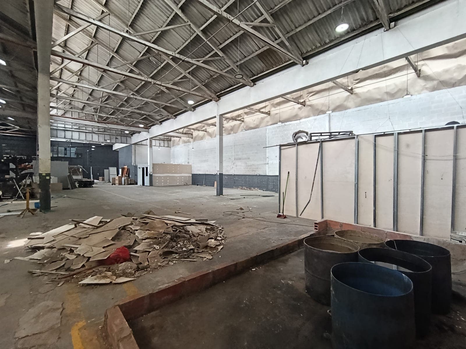 Bodega en arriendo en Perpetuo Socorro, Centro, Medellín — foto 5 de 12