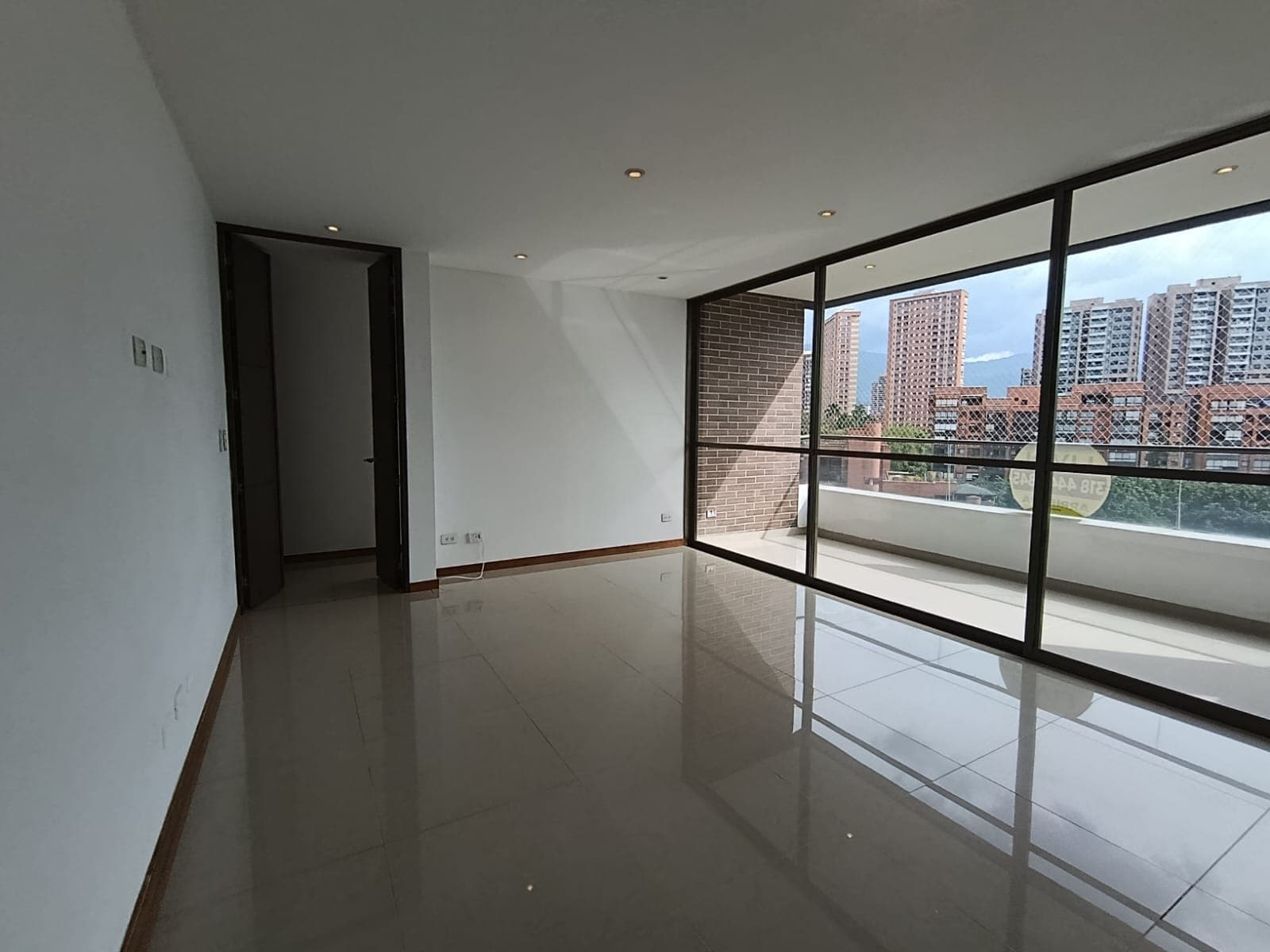 Apartaestudio en arriendo en Medellín — foto 2 de 12