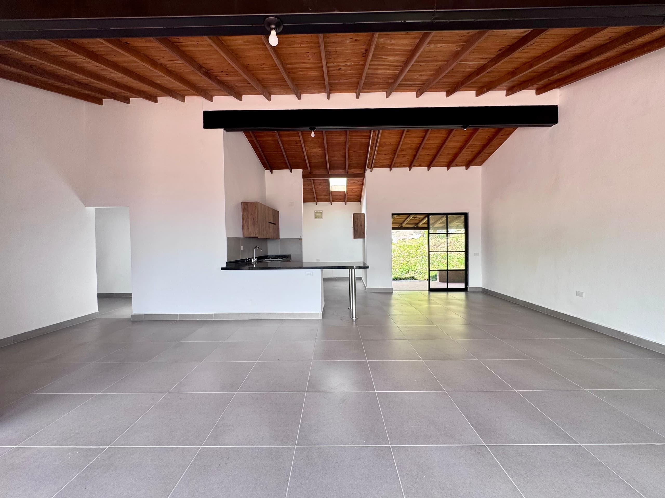 Casa Campestre en arriendo en La Mina, Envigado — foto 2 de 20