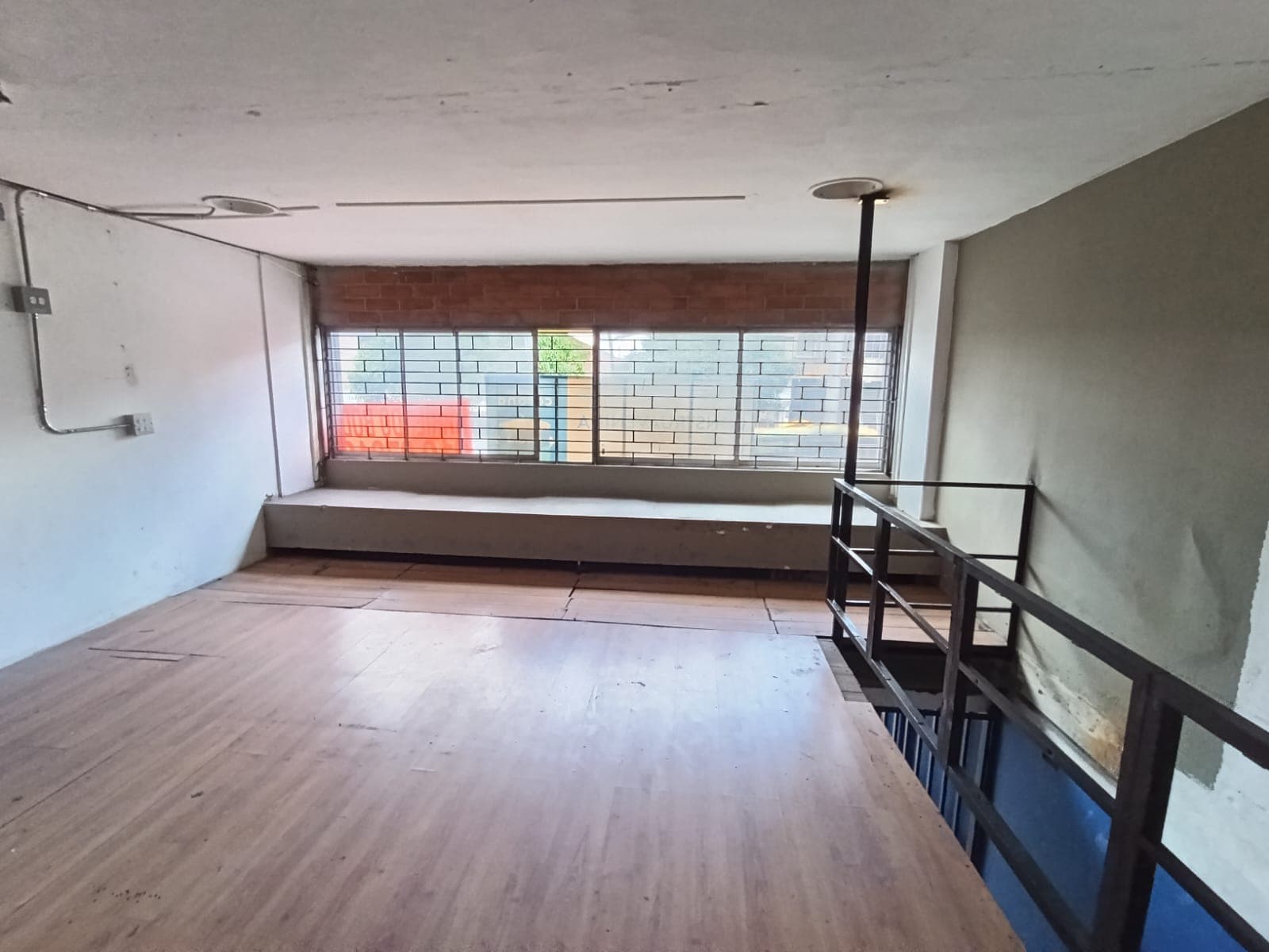 Local en arriendo en San Antonio Medellín, Centro — foto 4 de 17