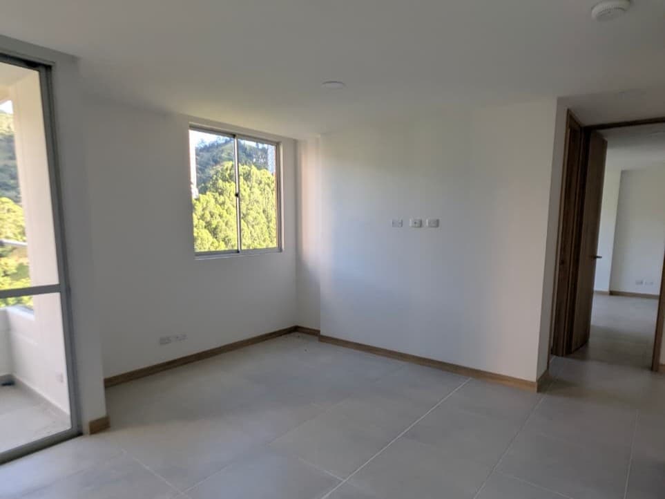 Apartamento en arriendo en Loma San José Sabaneta — foto 3 de 10