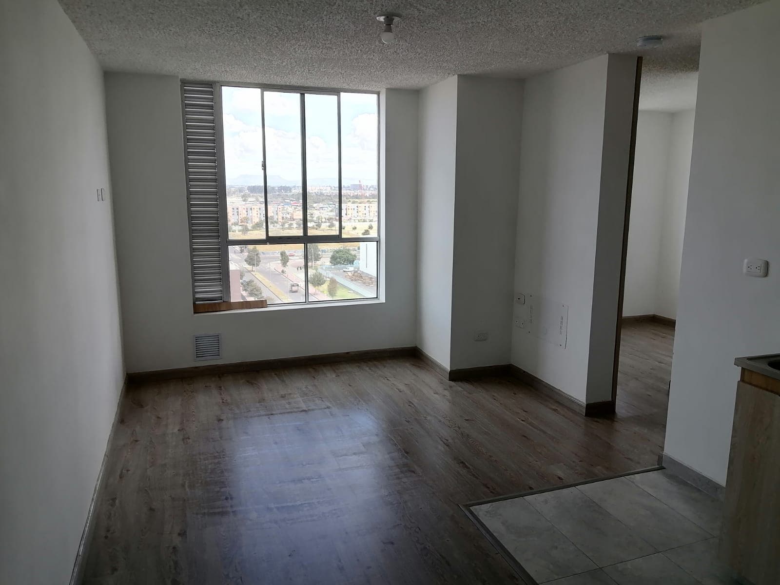 Apartamento en arriendo en Castilla, Kennedy, Bogotá, D.C. — foto 1 de 10