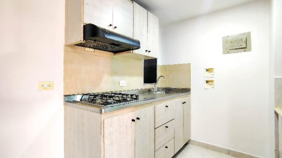 Apartaestudio en arriendo en Buenos Aires, Centro, Medellín — foto 1 de 14