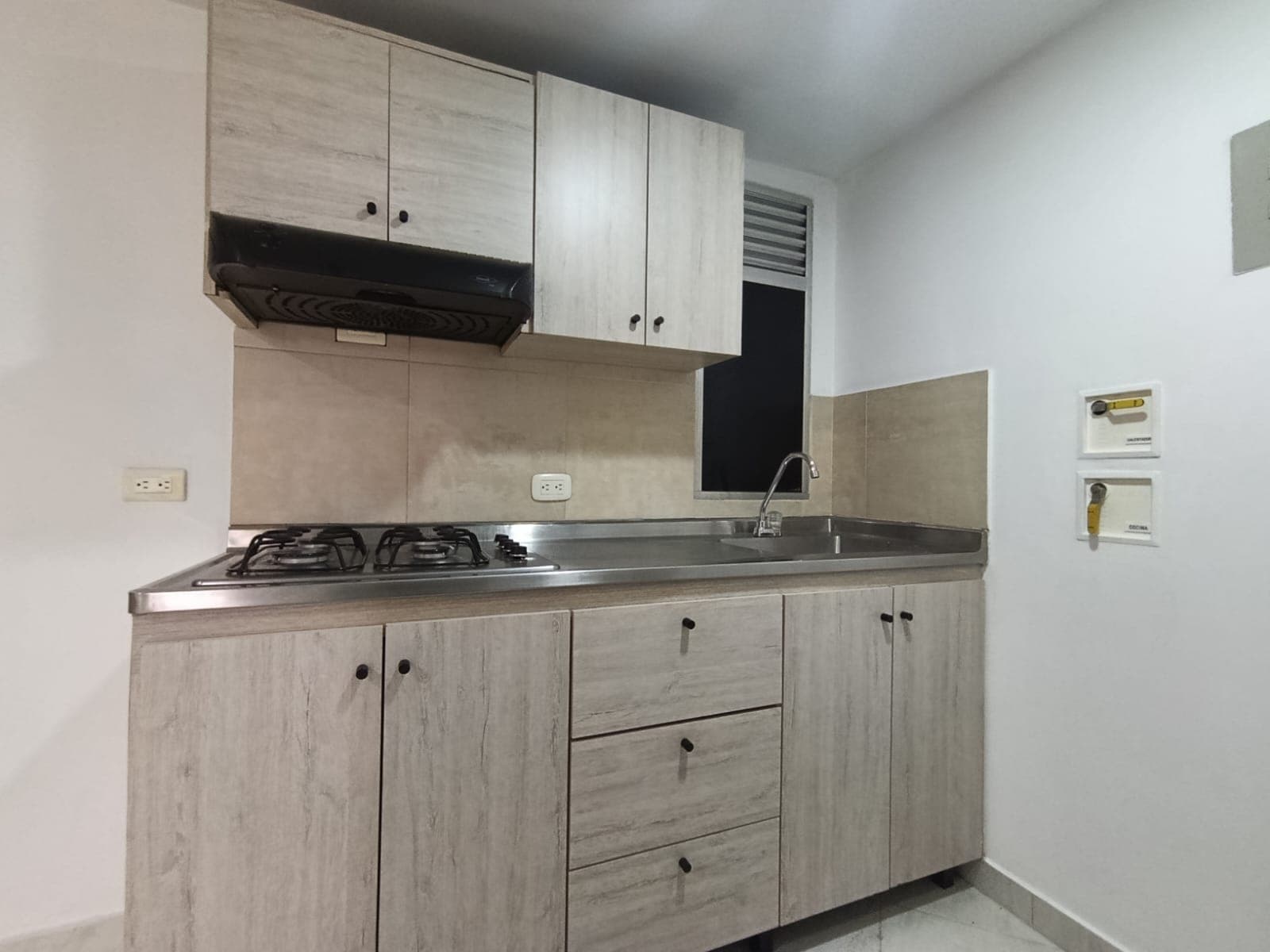Apartaestudio en arriendo en Buenos Aires, Centro, Medellín — foto 5 de 14