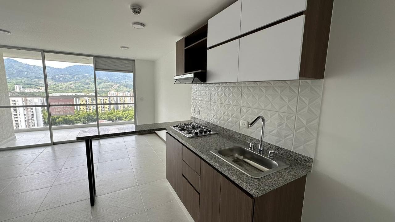 Apartamento en arriendo en La Macarena, Dosquebradas — foto 2 de 20