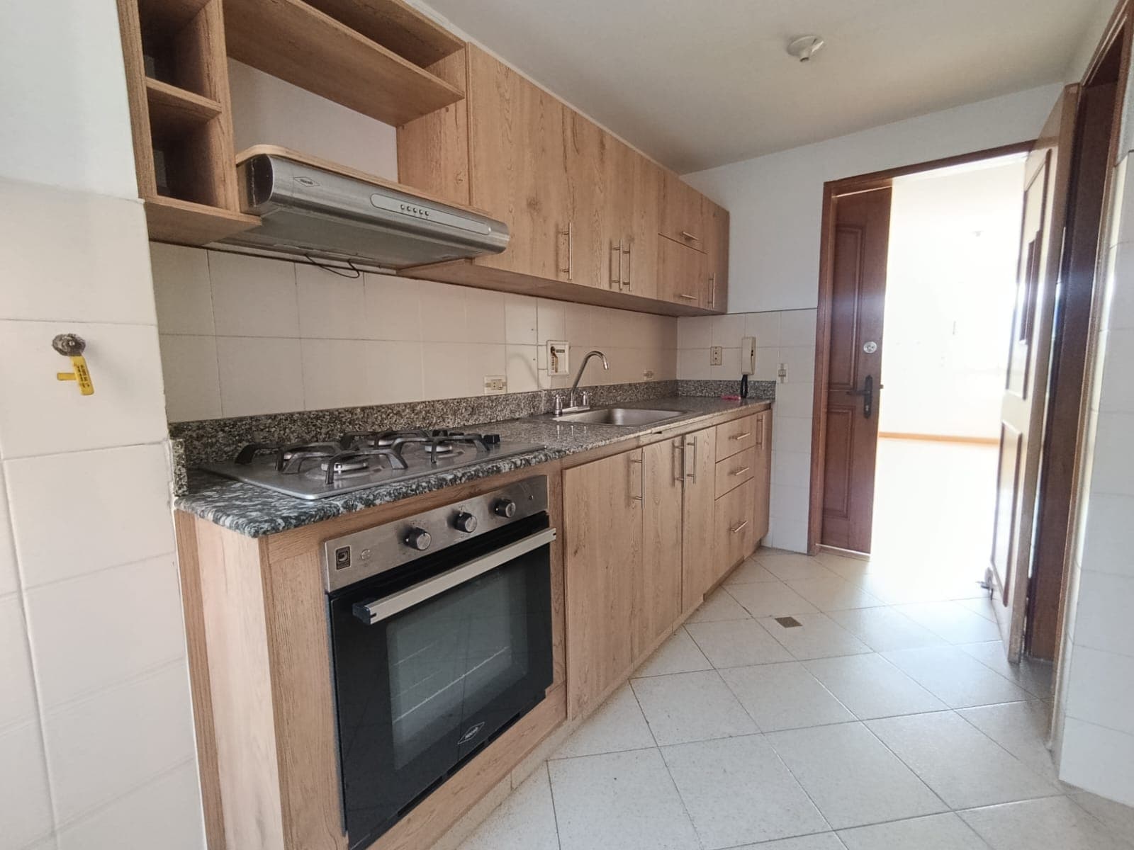 Apartamento en arriendo en San Lucas, El Poblado, Medellín — foto 5 de 14