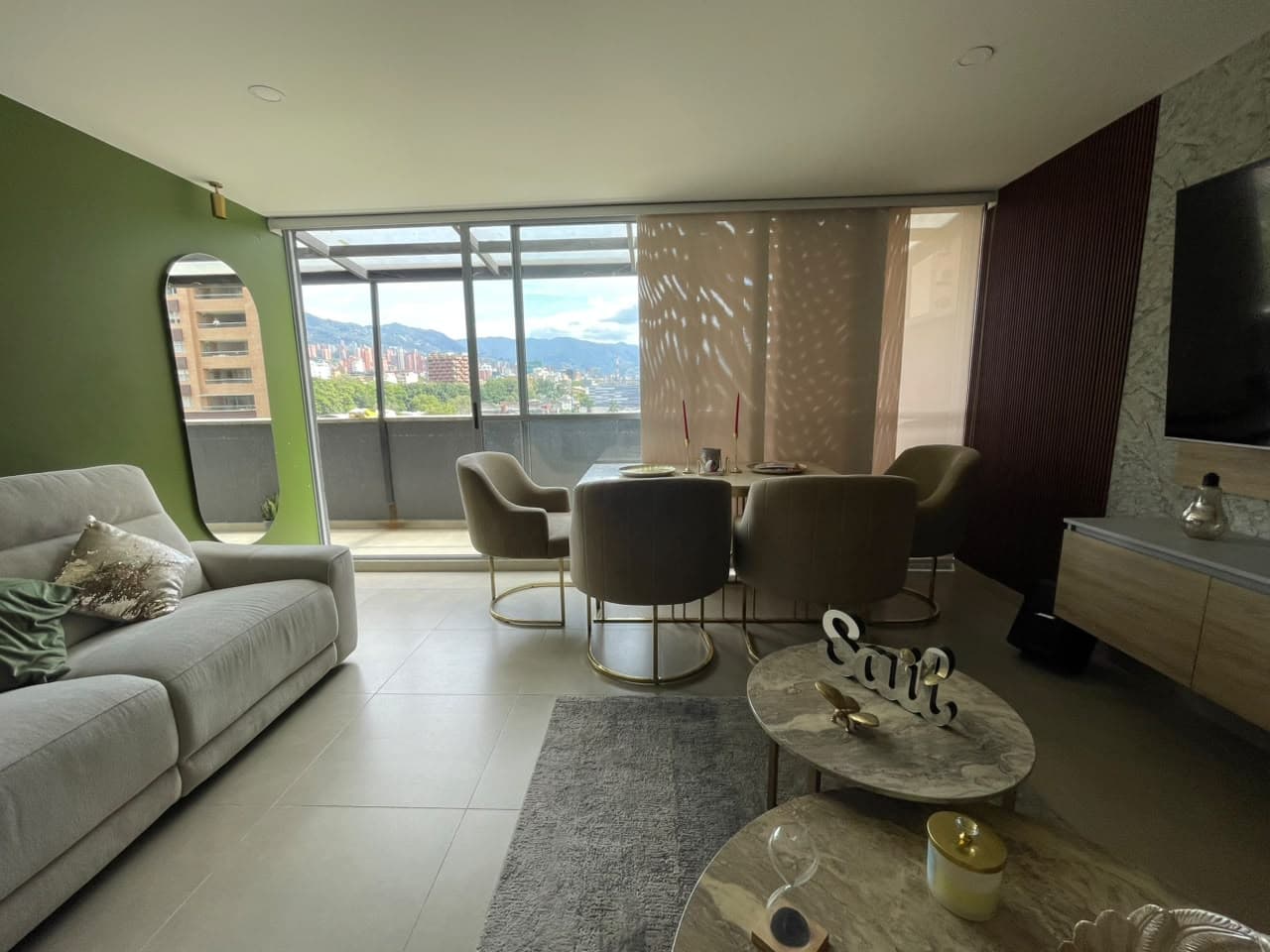 Apartamento en arriendo en Ciudad del Rio, El Poblado, Medellín — foto 4 de 17