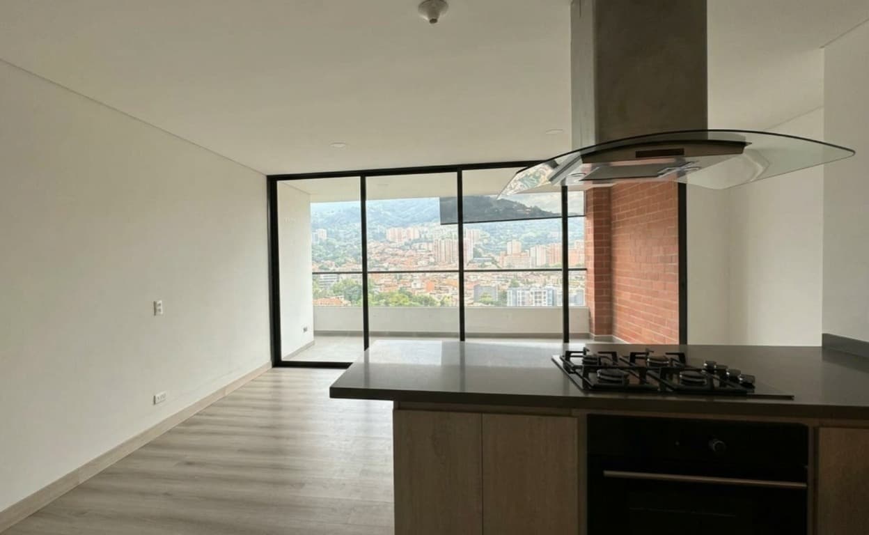 Apartamento en arriendo en Loma de las Brujas, Envigado — foto 2 de 11