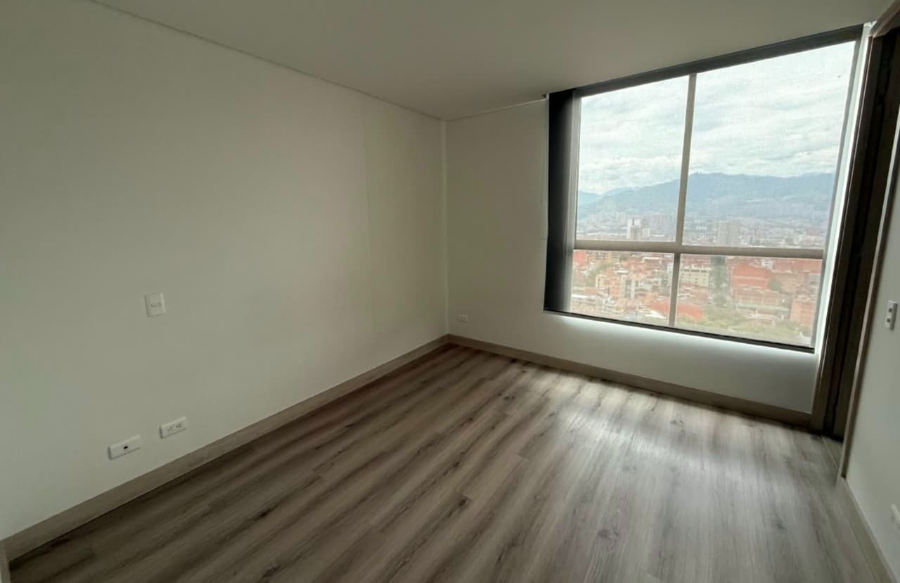 Apartamento en arriendo en Loma de las Brujas, Envigado — foto 4 de 11