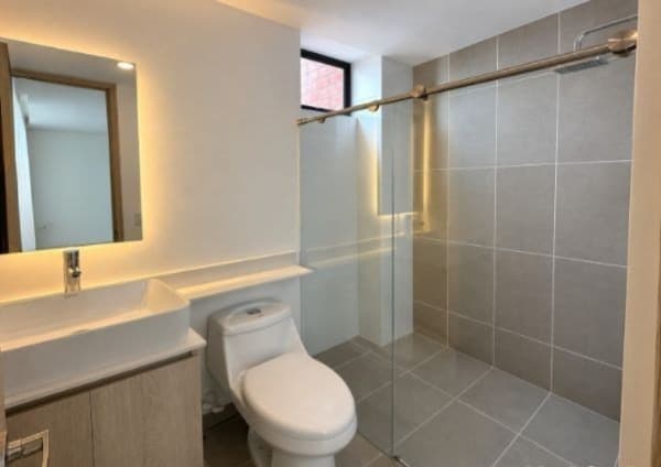 Apartamento en arriendo en Loma de las Brujas, Envigado — foto 5 de 11
