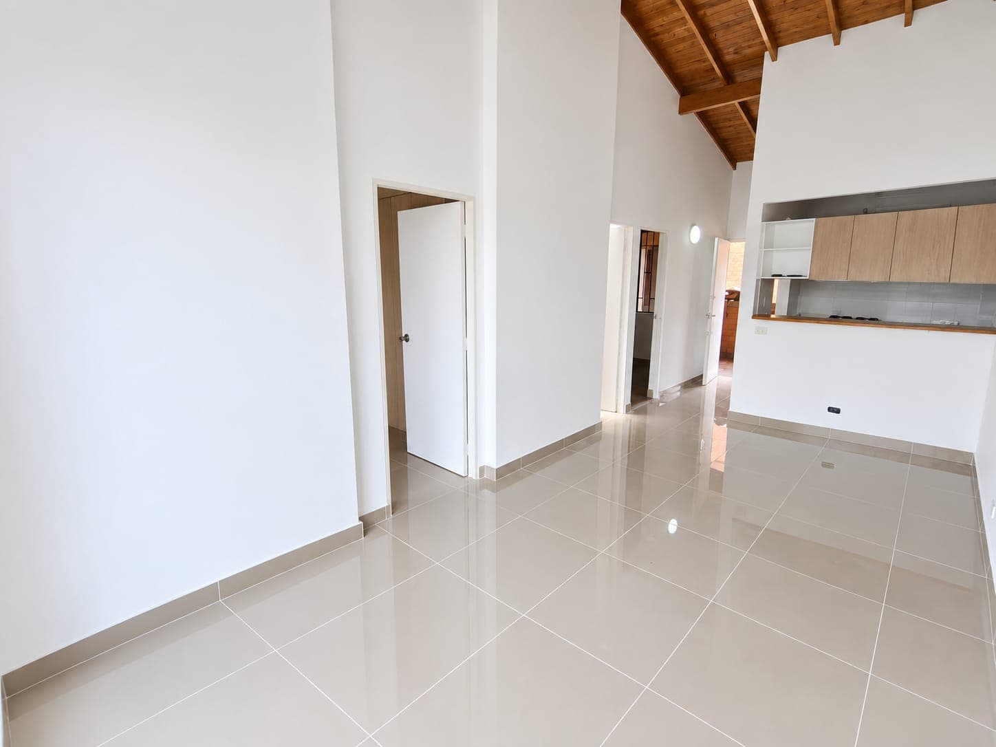 Apartamento en arriendo en Simón Bolívar Medellín, La America — foto 3 de 12