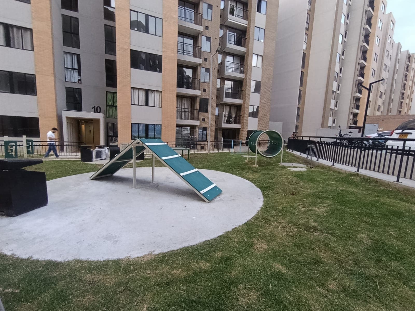 Apartamento en arriendo en Cimarronas, Rionegro — foto 1 de 17
