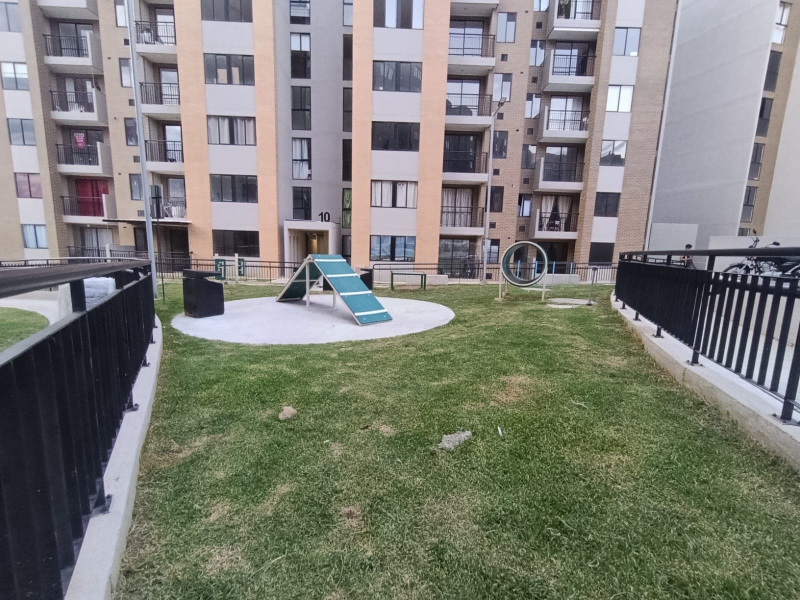 Apartamento en arriendo en Cimarronas, Rionegro — foto 2 de 17