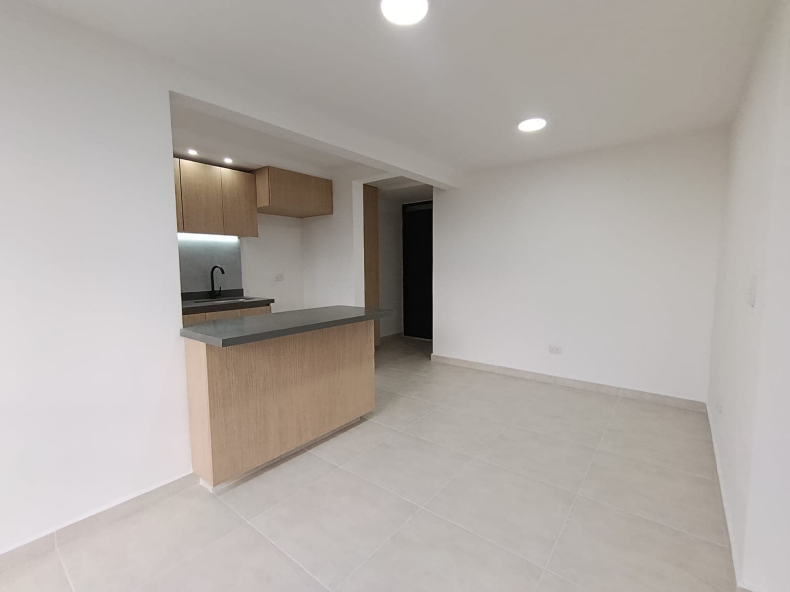 Apartamento en arriendo en Cimarronas, Rionegro — foto 5 de 17