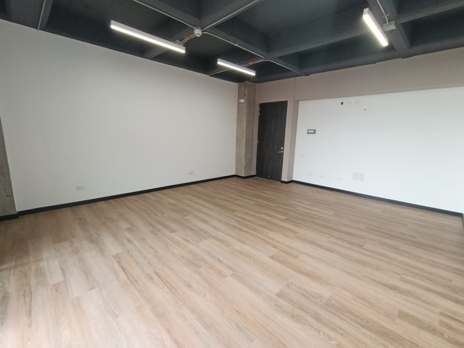 Oficina en arriendo en Galicia, Pereira — foto 1 de 8