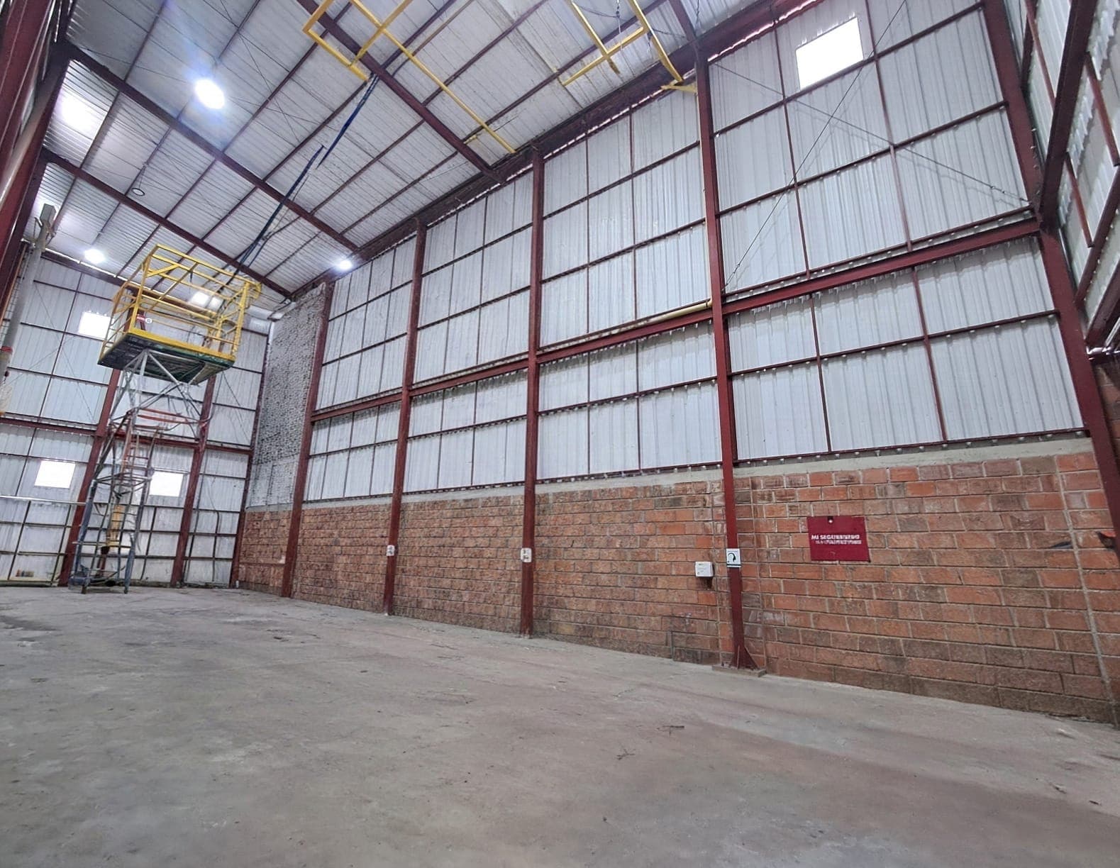 Bodega en arriendo en San Mateo Pereira, Av Sur — foto 2 de 9