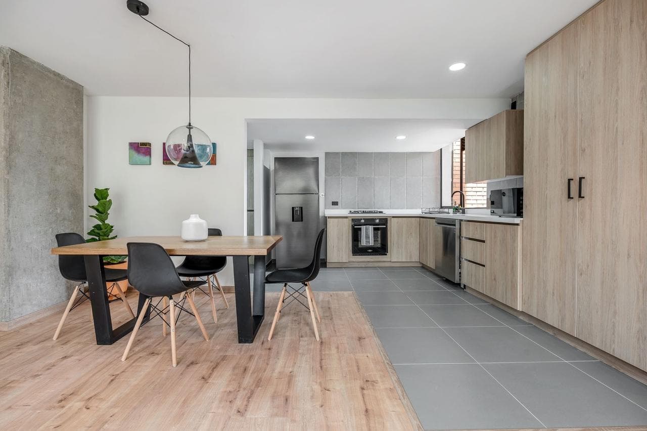 Apartamento en arriendo en El Tesoro, El Poblado, Medellín — foto 5 de 13