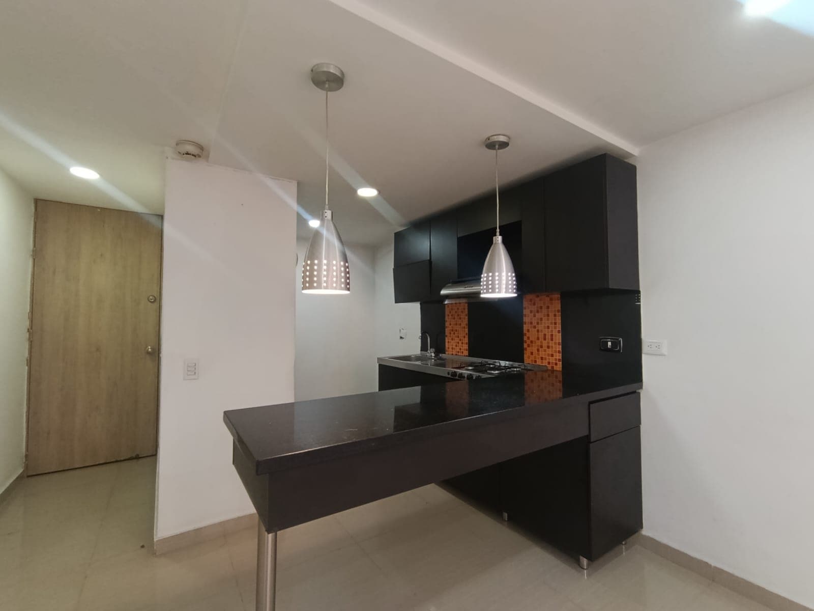 Apartamento en arriendo en Buenos Aires, Centro, Medellín — foto 1 de 12
