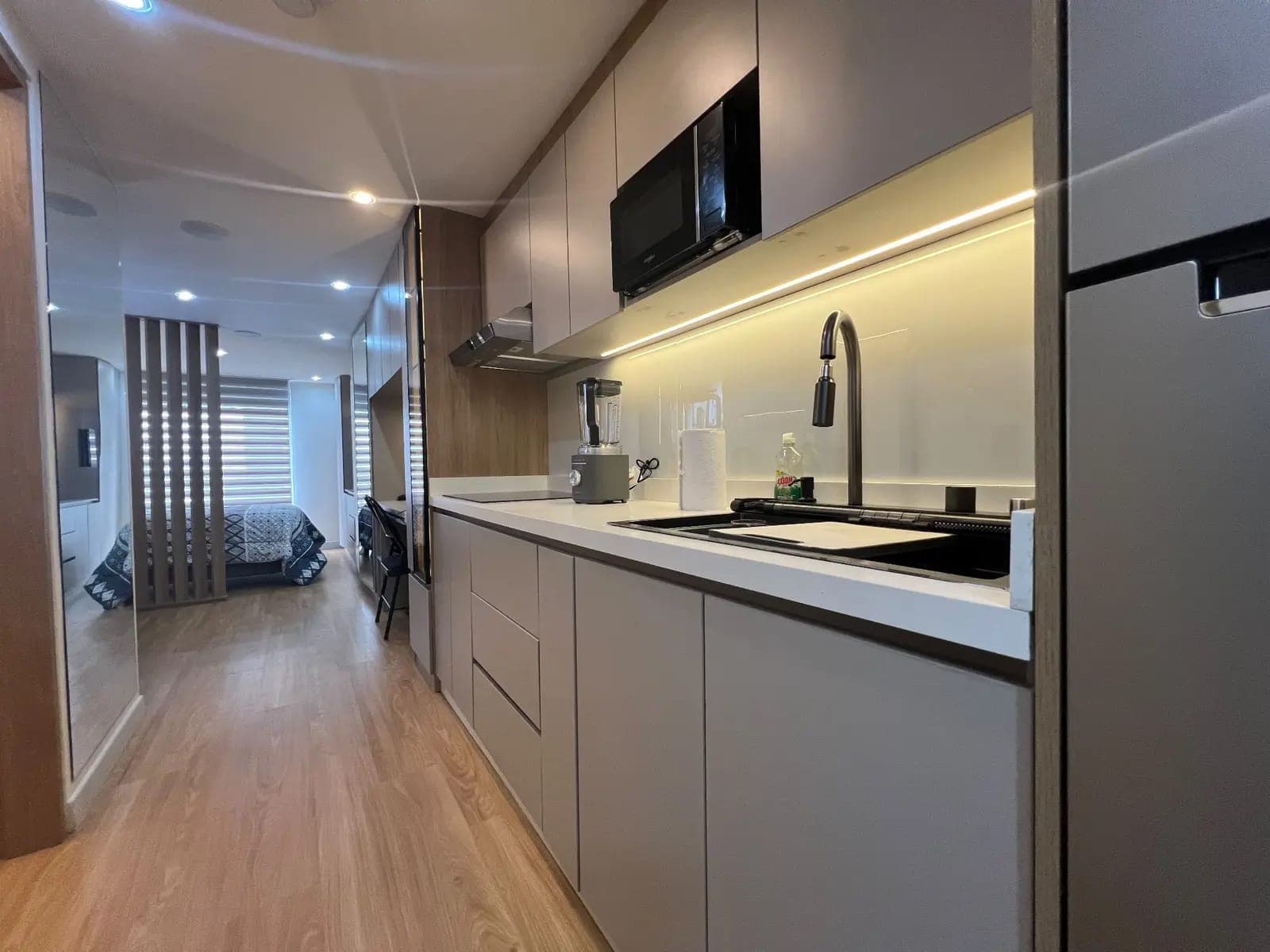 Apartaestudio en arriendo en Bosque de Modelia, Fontibon, Bogotá, D.C. — foto 3 de 12