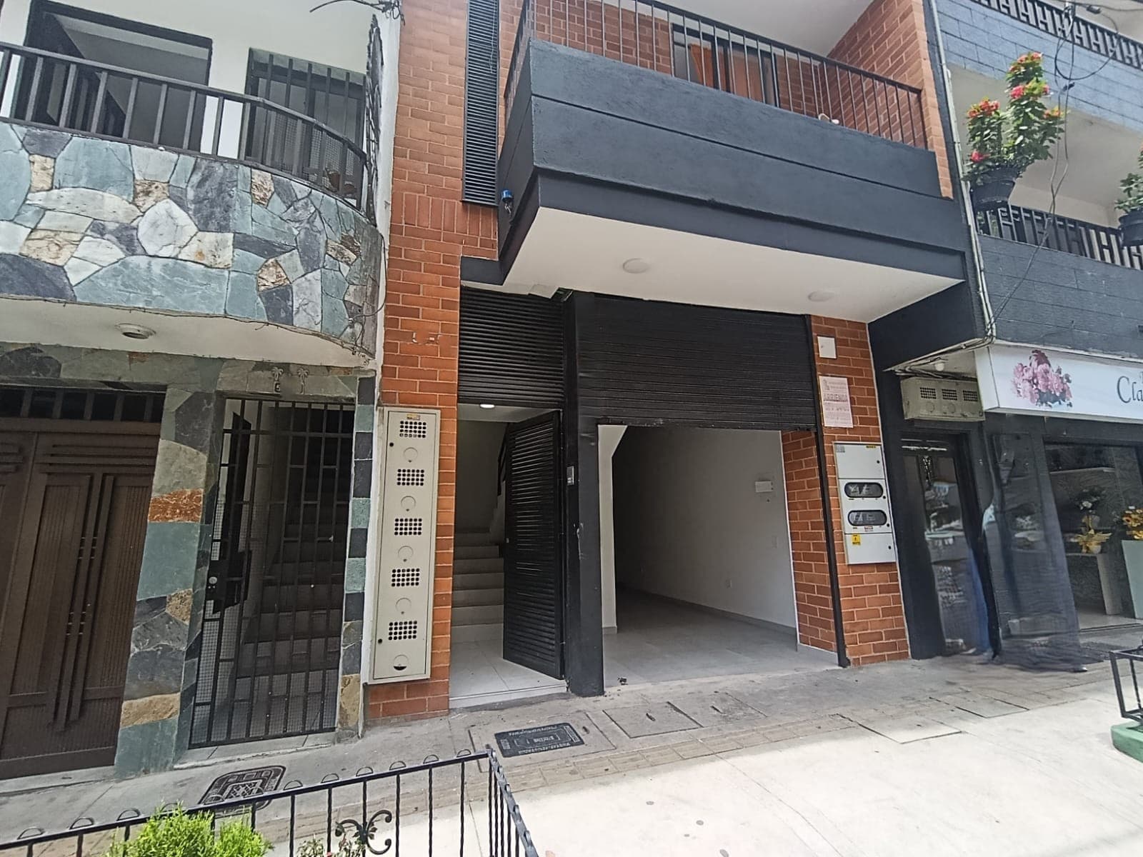 Local en arriendo en Centro Itagui — foto 1 de 11