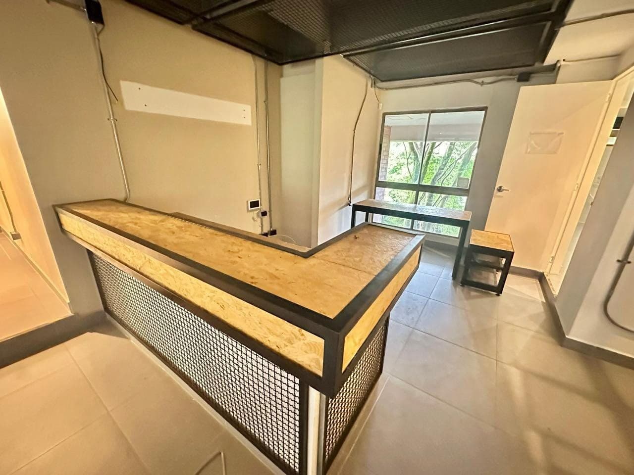 Local en arriendo en Medellín — foto 4 de 20