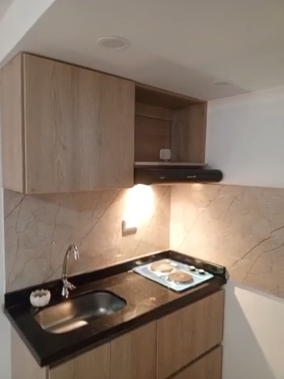 Apartaestudio en arriendo en Los Álamos, Engativa, Bogotá, D.C. — foto 2 de 15