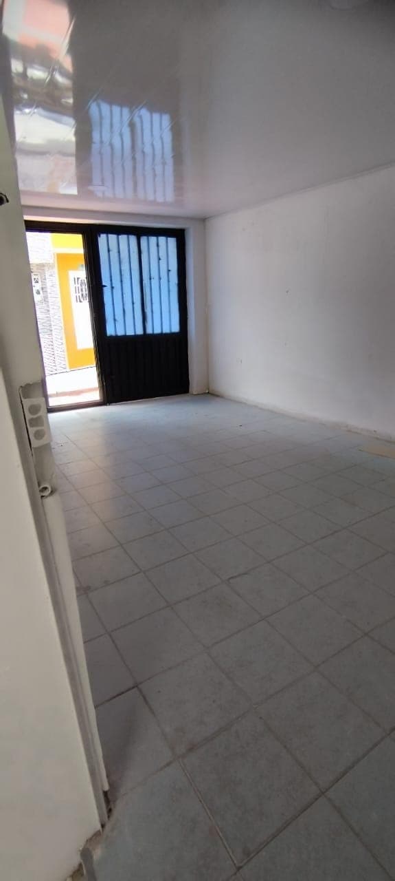Local en arriendo en Alquerias de la Fragua, Kennedy, Bogotá, D.C. — foto 2 de 9