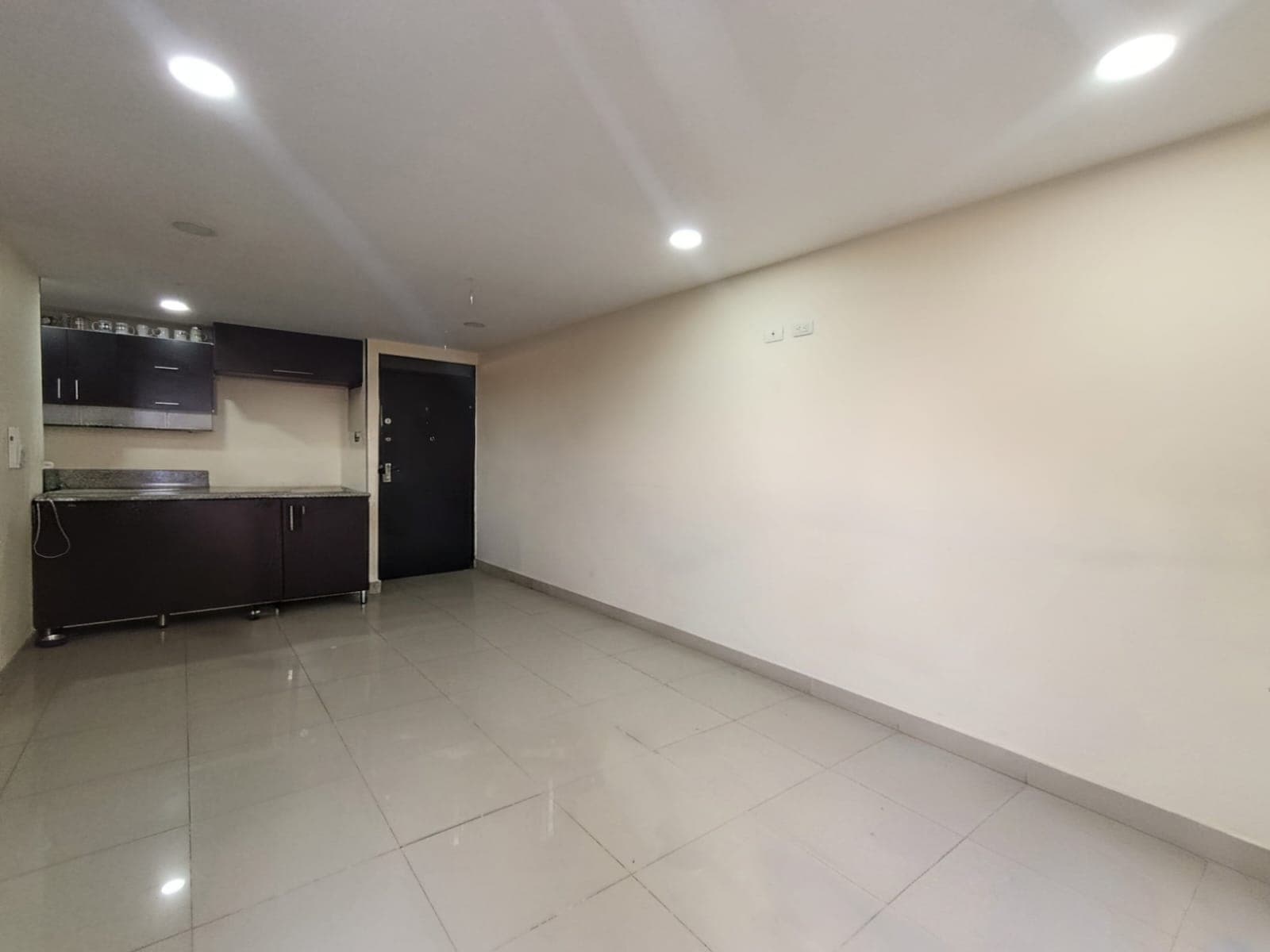 Apartamento en arriendo en Boyacá, Engativa, Bogotá, D.C. — foto 1 de 9