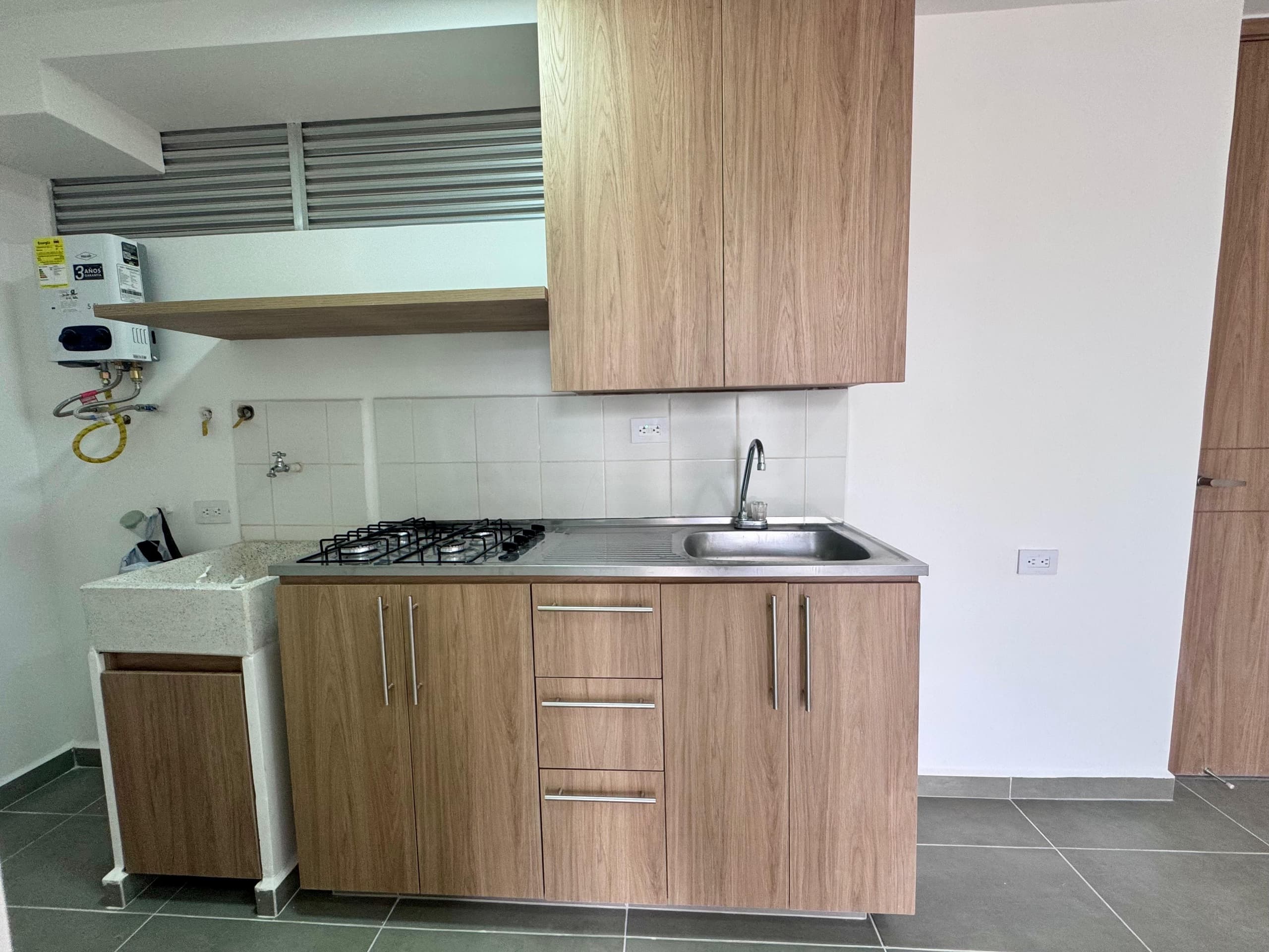 Apartamento en arriendo en Pueblo Viejo, La Estrella — foto 3 de 16