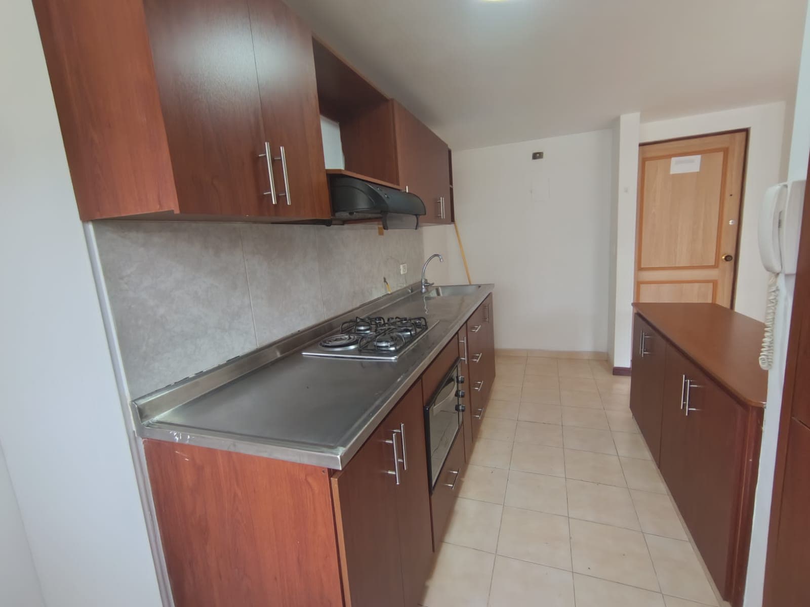 Apartamento en arriendo en Almería, La America, Medellín — foto 2 de 13