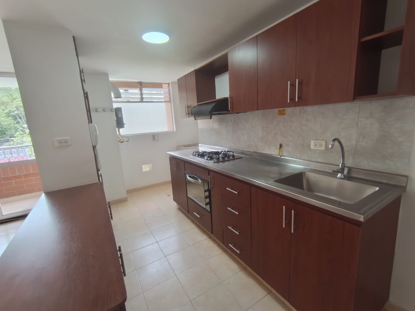 Apartamento en arriendo en Almería, La America, Medellín — foto 3 de 13