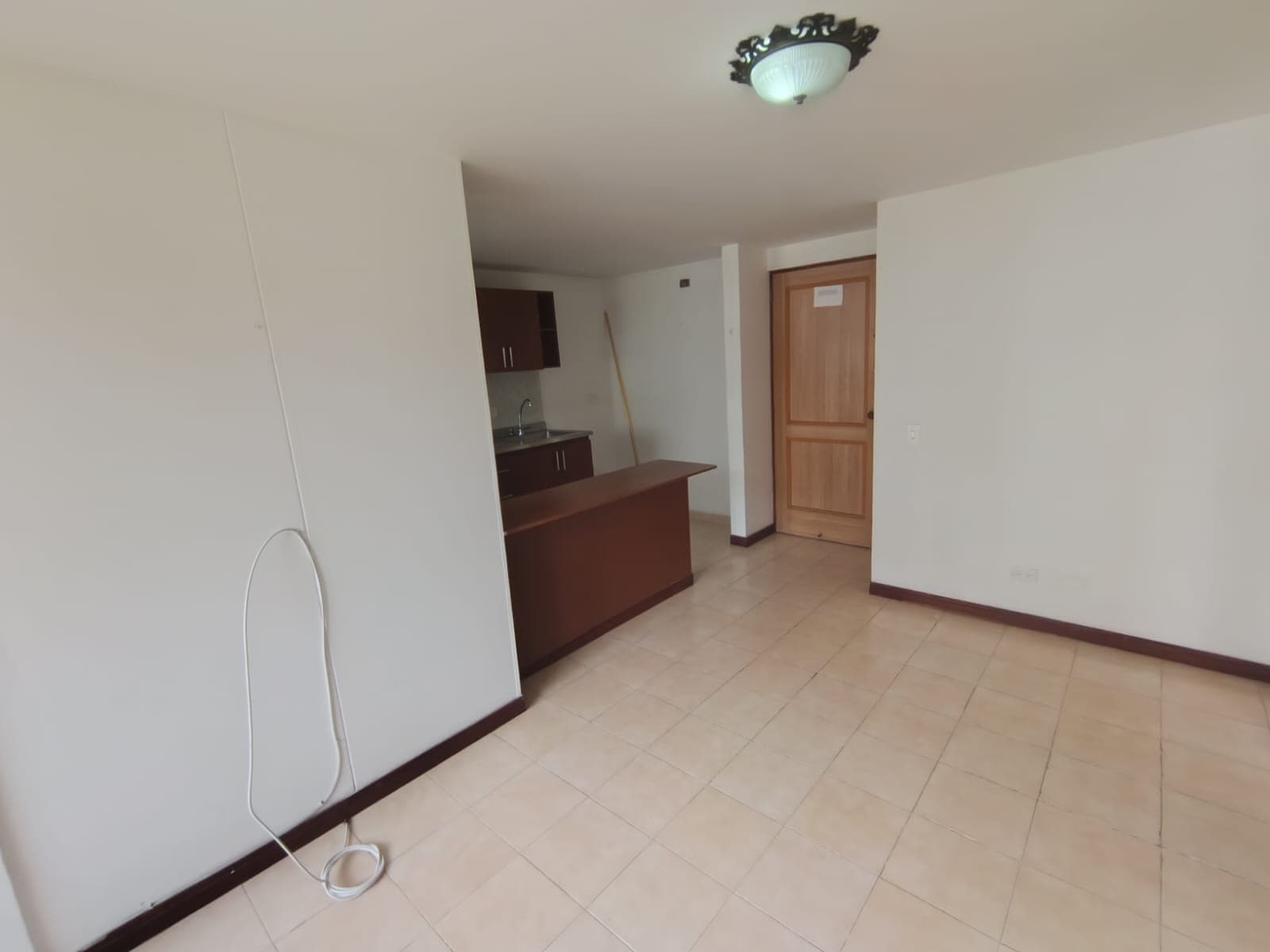 Apartamento en arriendo en Almería, La America, Medellín — foto 4 de 13