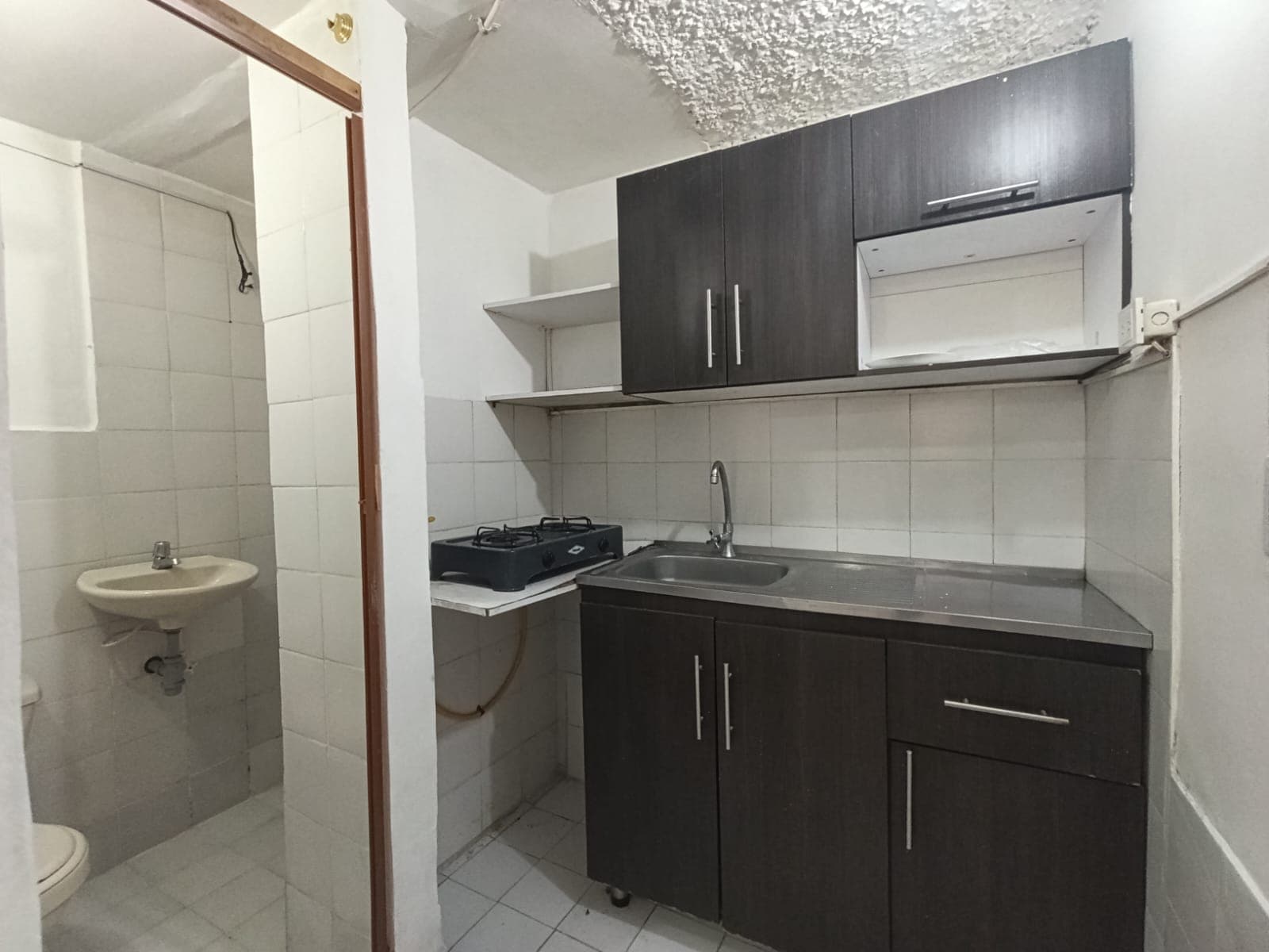 Local en arriendo en Prados de Sabaneta — foto 5 de 11