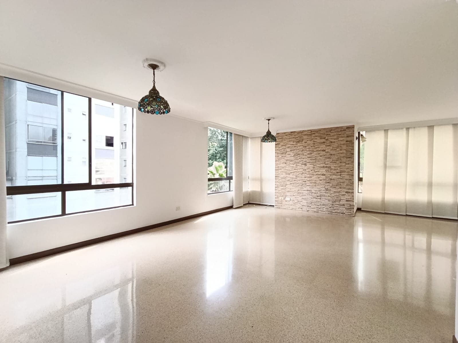 Apartamento en arriendo en Medellín — foto 1 de 16