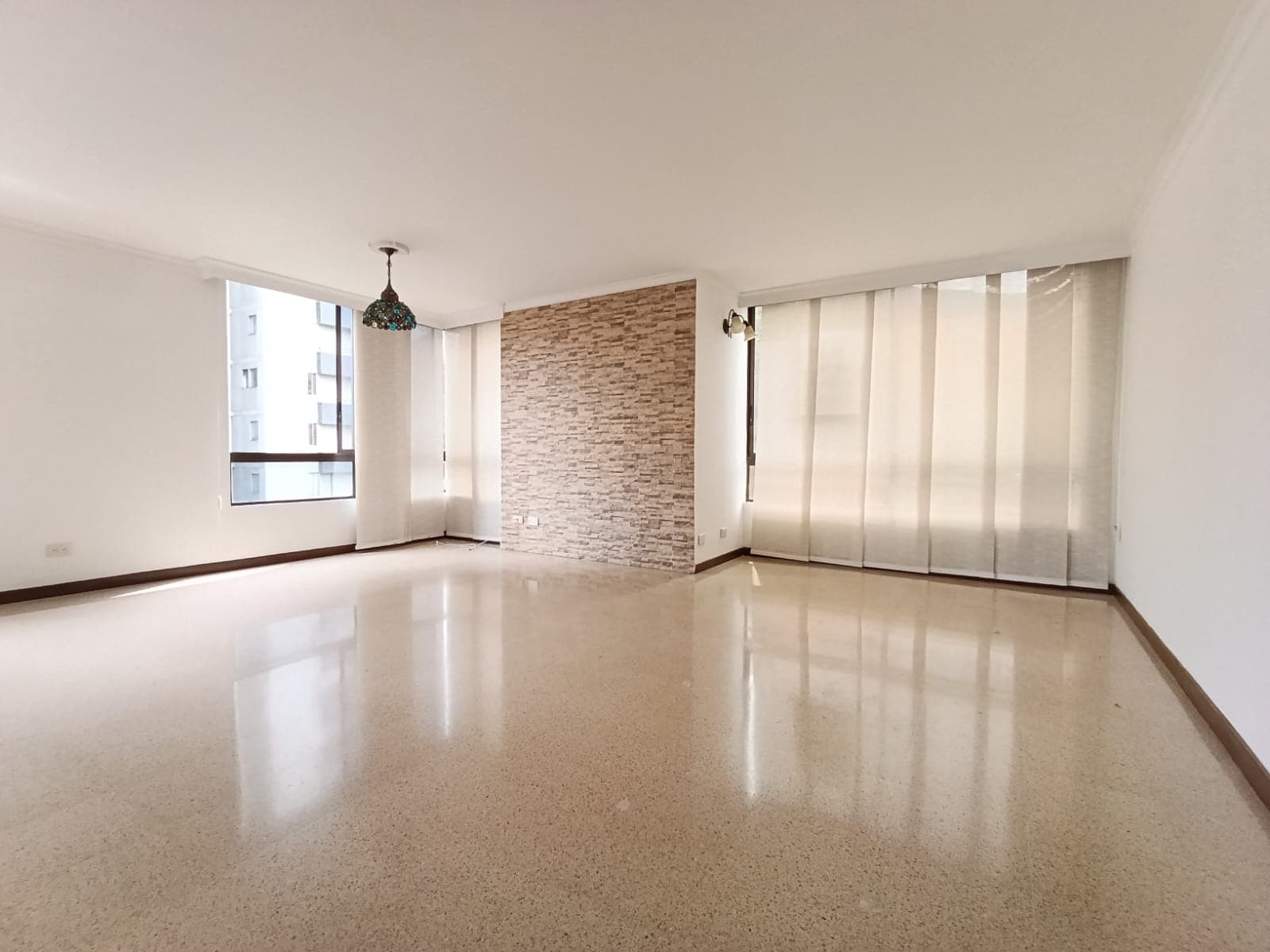 Apartamento en arriendo en Medellín — foto 2 de 16