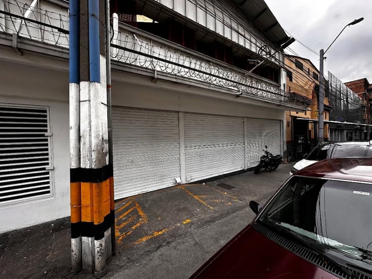 Local en arriendo en Prado Medellín, Centro — foto 1 de 3