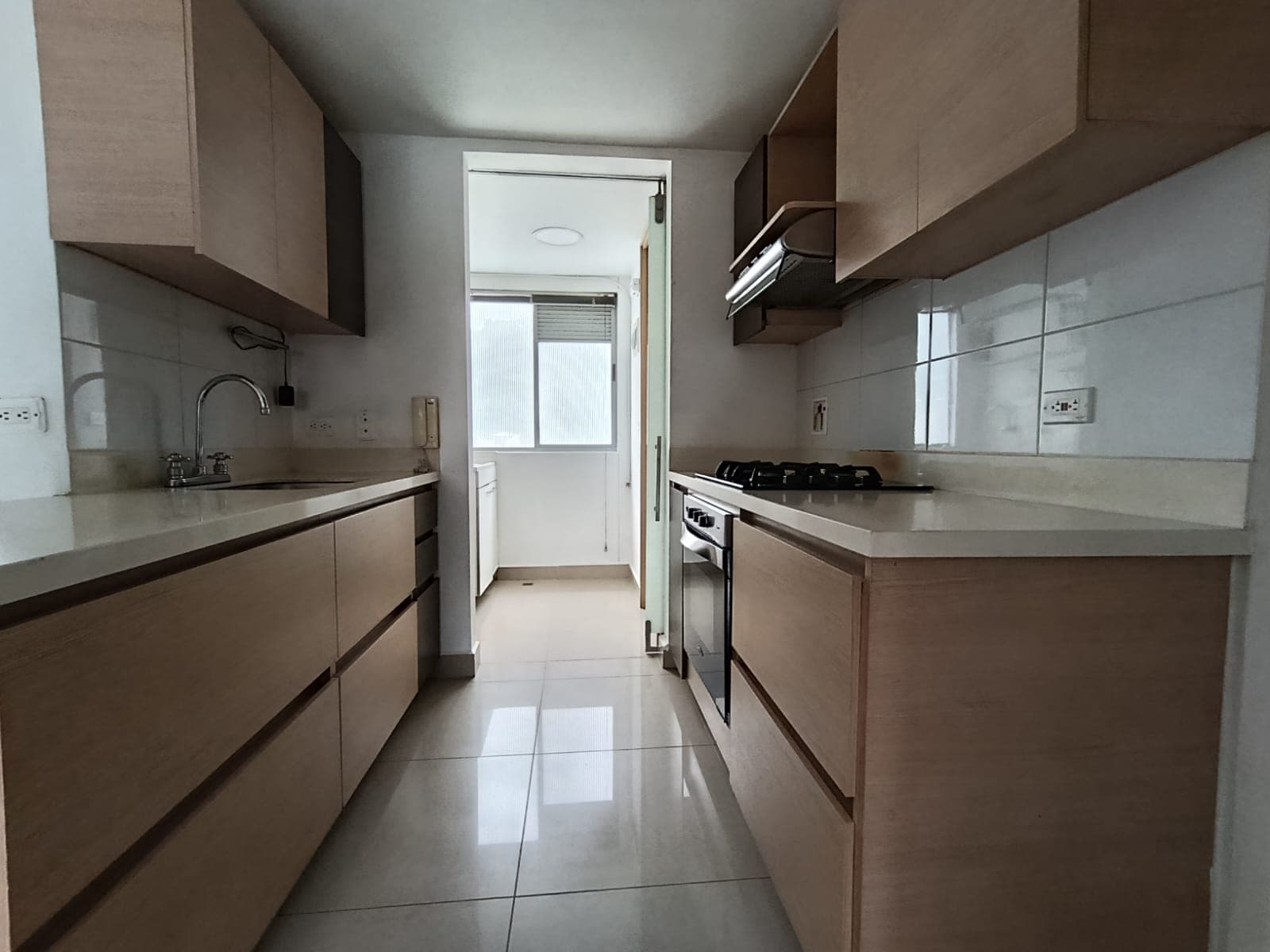 Apartamento en arriendo en Loma San José Sabaneta — foto 3 de 20
