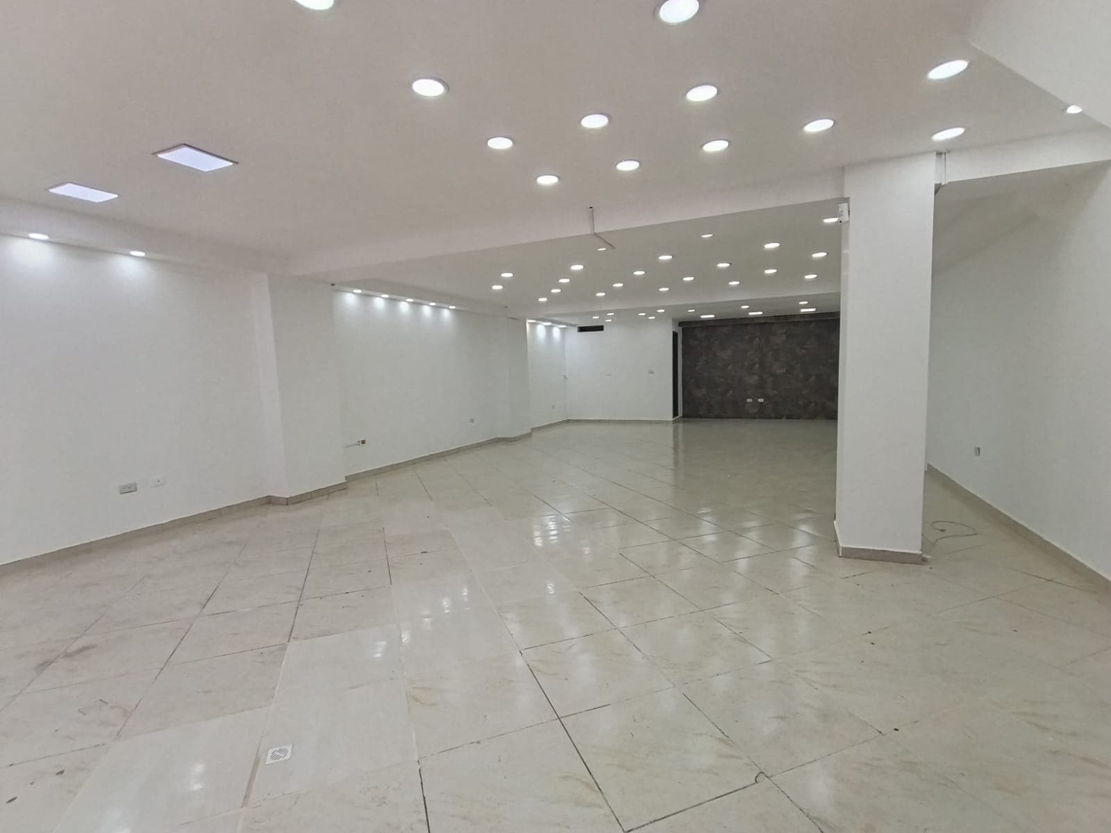 Local en arriendo en Centro de la Moda, Itagui — foto 4 de 10