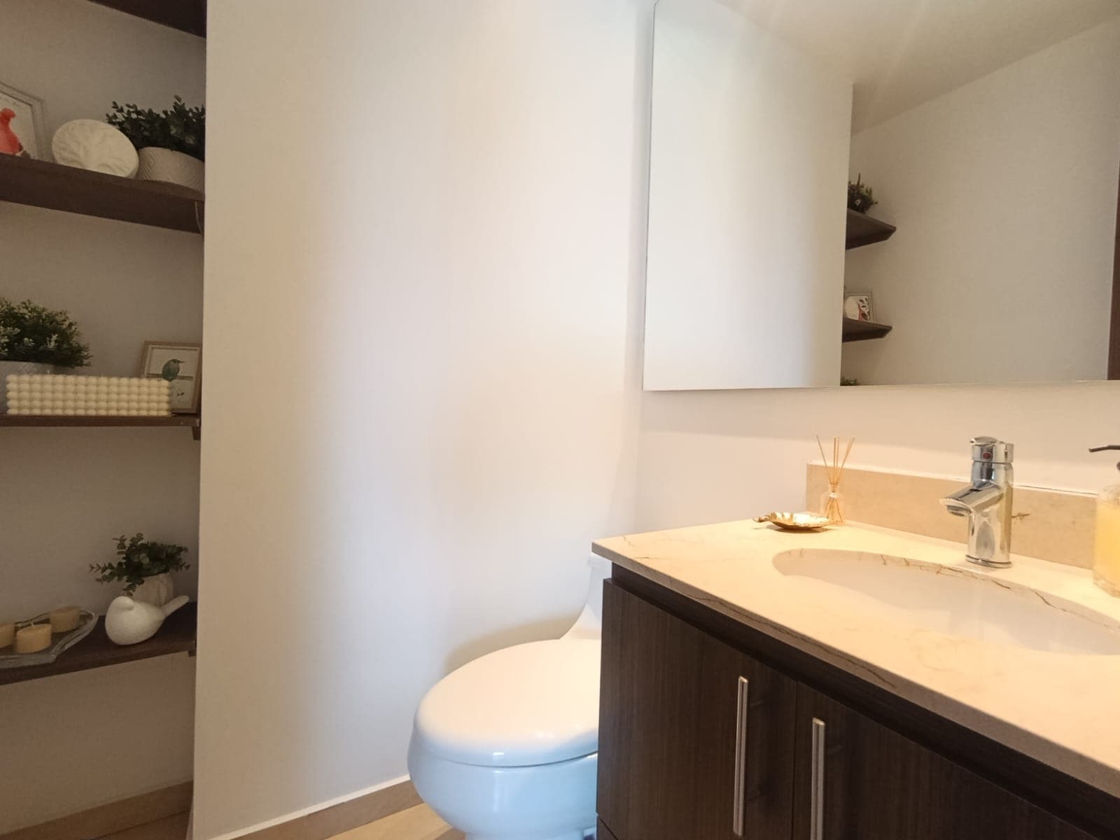 Apartamento en arriendo en Medellín — foto 4 de 18